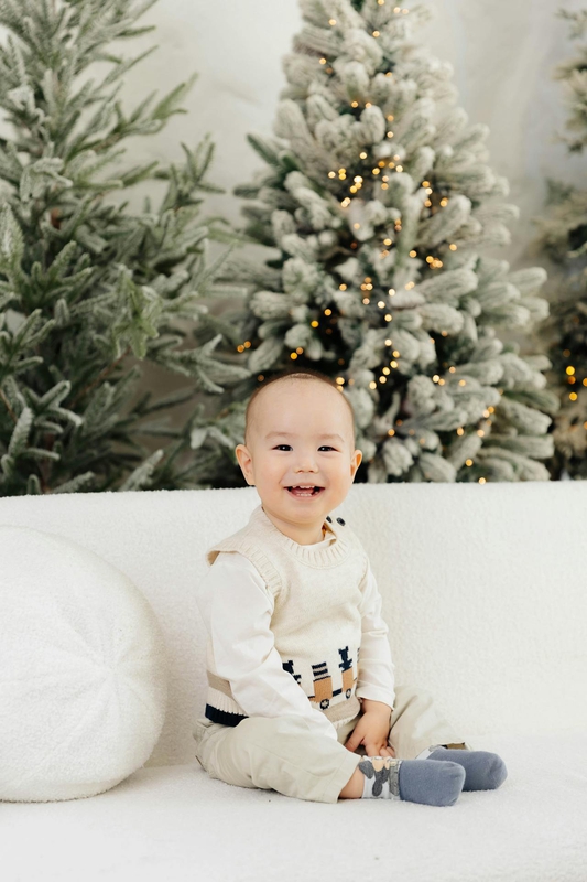 Em bé, trẻ em, bé trai, chụp giáng sinh, hộp quà, baby, children, boy, Christmas photography, gift boxes -  21zere 11