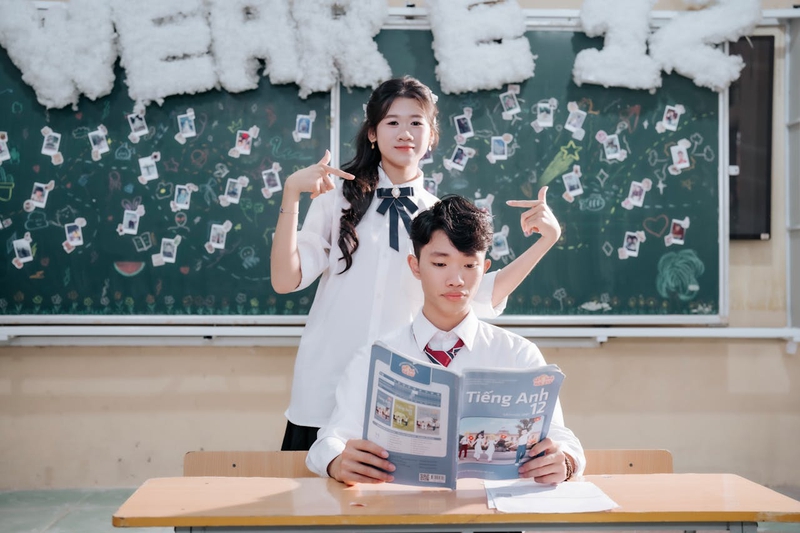 Học sinh, bạn bè, lớp học, trường học, kỉ niệm, giáo dục, kỷ yếu, students, friends, class, school, memories, education, yearbook - Green odette 1
