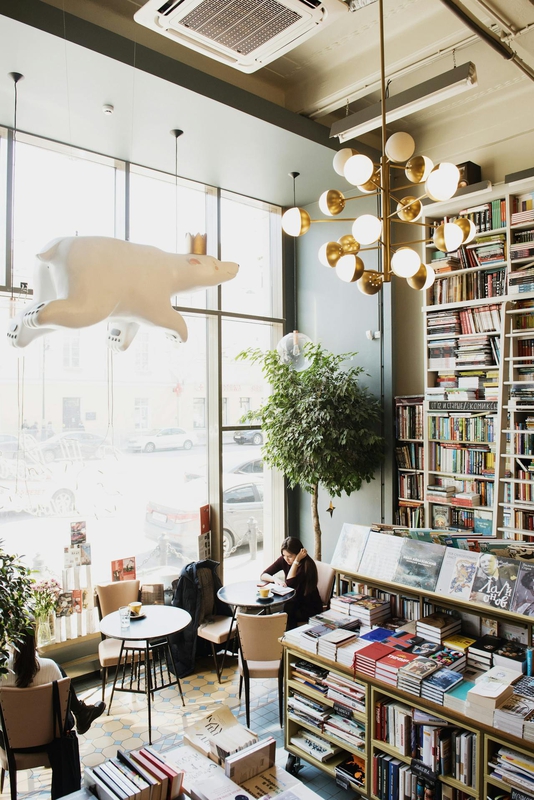 Nhà sách, sách vở, không gian, trang trí, bookstore, books, space, decoration - Ksenia Chernaya 2