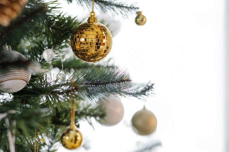 Giáng sinh, trang trí, cây thông, pine tree, decor, noel, christmas- Laura James 14