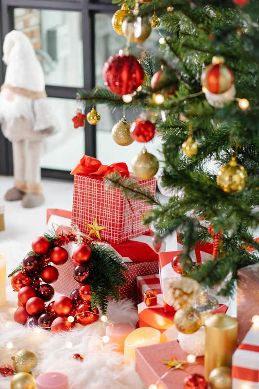 Giáng sinh, trang trí, cây thông, pine tree, decor, noel, christmas- Laura James 21