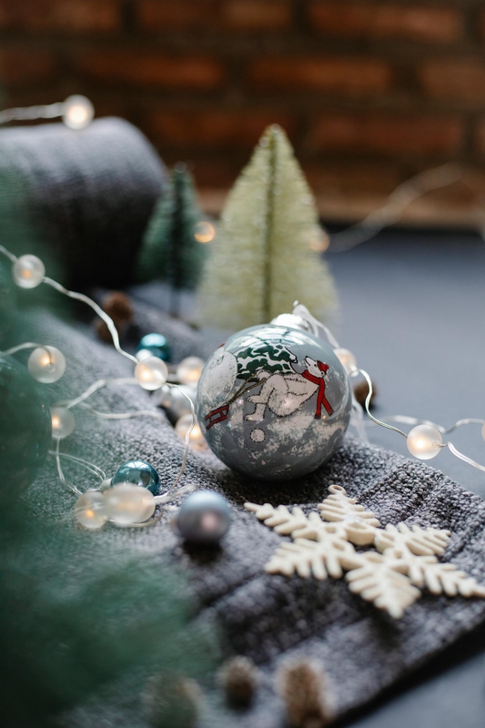 Người tuyết, đèn, giáng sinh, trang trí, cây thông, pine tree, decor, noel, christmas- Laura James 10