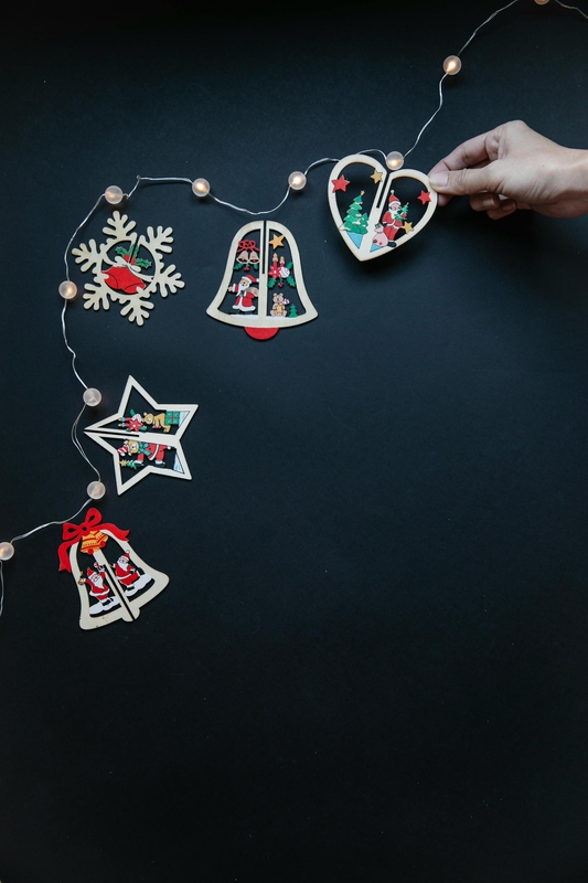 Giáng sinh, trang trí, trái châu, decor, noel, christmas- Laura James