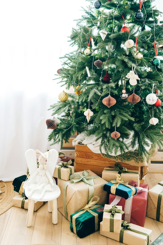 Hộp quà, quà giáng sinh, cây thông, trang trí, nơ, gift box, pine tree, Christmas gift, decor, bow - Leeloo The First