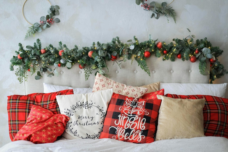 Giáng sinh, quả châu, trái châu, cây thông, hộp quà, gift, pine, xmas, christmas, noel, background, decor - Valeria Boltneva 4