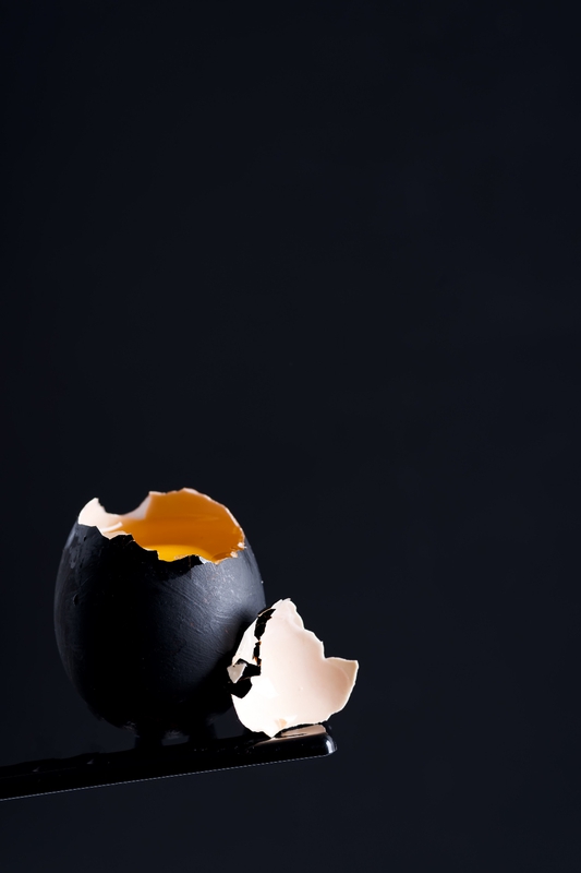 quả trứng, thực phẩm, màu vàng, vỏ trứng, màu đen, egg, food, yellow, eggshell, black