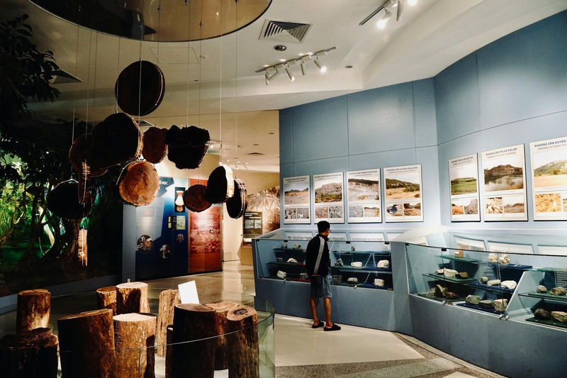 Bảo tàng, tham quan, museum, sightseeing - Tuan Vy