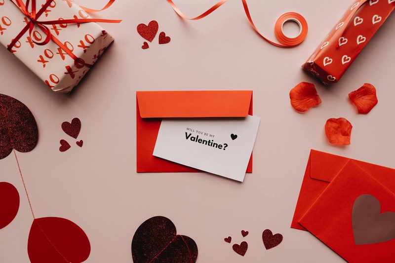 Hộp quà, thiệp, valentine - alleksana