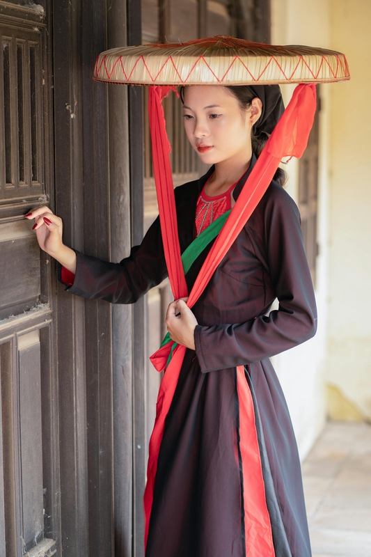 Áo tứ thân, áo yếm, trang phục truyền thống, con gái, girl, Việt Nam - v1nh.com ㅤ 2