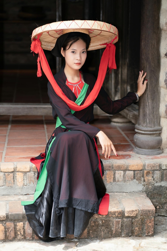 Áo tứ thân, áo yếm, trang phục truyền thống, con gái, girl, Việt Nam - v1nh.com ㅤ