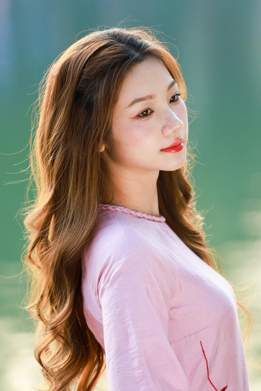 Áo dài, áo dài Việt Nam, áo dài màu hồng, con gái, girl, truyền thống, tết, xuân, spring, Việt Nam, Hà Nội, Hồ Gươm - Hồng Quang Official