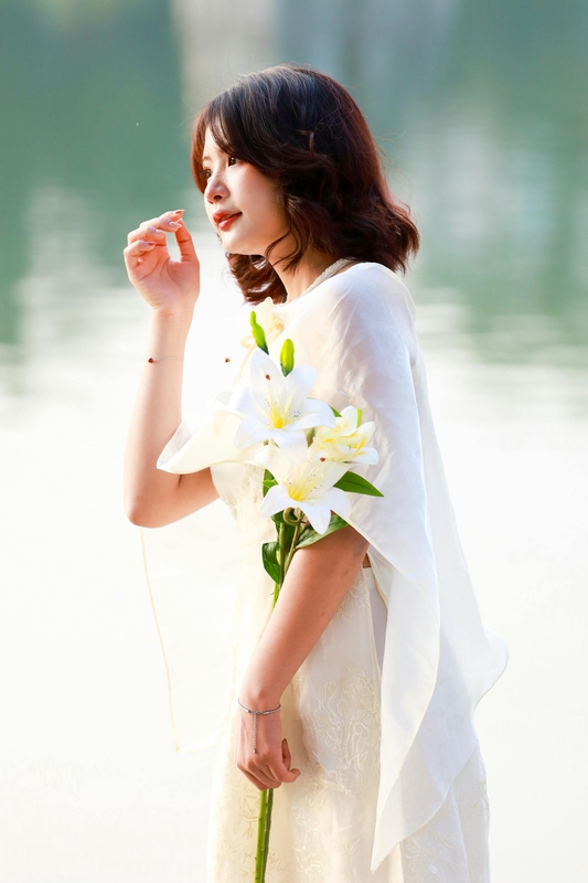 Con gái, girl, váy lụa, truyền thống, tết, xuân, spring, Việt Nam, Hà Nội, Hồ Gươm - Hồng Quang Official 12
