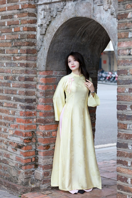 Áo dài, áo dài Việt Nam, áo dài màu vàng, con gái, girl, truyền thống, tết, xuân, spring, Việt Nam, Hà Nội, Phố cổ - Hồng Quang Official 5
