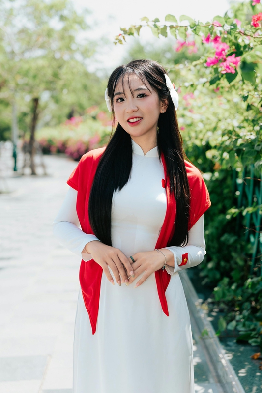 Áo dài, áo dài Việt Nam, áo dài màu trắng, con gái, girl, truyền thống, Việt Nam - Khánh LP 2