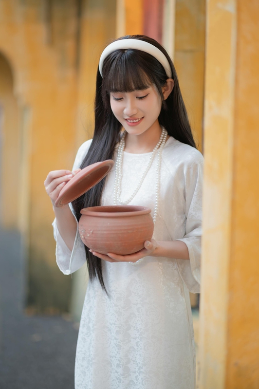Ái dài, con gái, girl, lá cờ Viêt Nam, nón lá, truyền thống, tết, xuân, spring, Việt Nam, Hà Nội, Phố cổ - lVu image 7