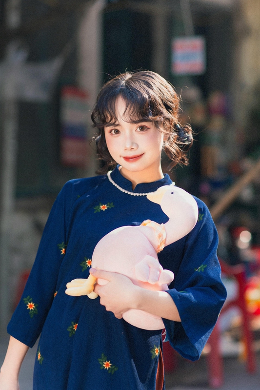 Áo dài, áo dài Việt Nam, áo dài màu xanh dương, con gái, girl, truyền thống, tết, xuân, spring, Việt Nam - Mai Anh 2