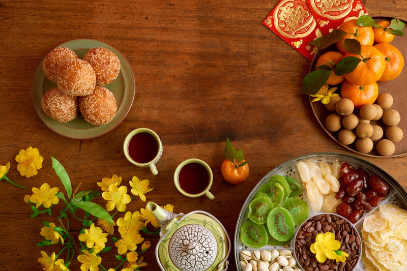 Mứt tết, trang trí tết, bánh kẹo, hoa mai, ngày tết, Tet jam, Tet decorations, confectionery, apricot blossoms, Tet holiday - dragonimages