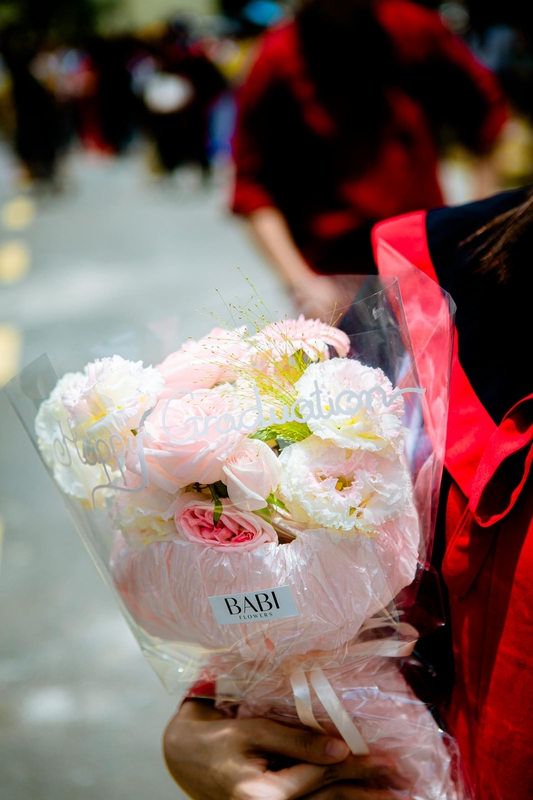 Tốt nghiệp, sinh viên - 𝗗 𝗨 𝗬 𝗛 𝗢 𝗔 𝗡 𝗚 4