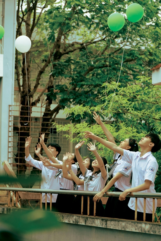 Tốt nghiệp, bạn bè - Lap Dinh Quoc
