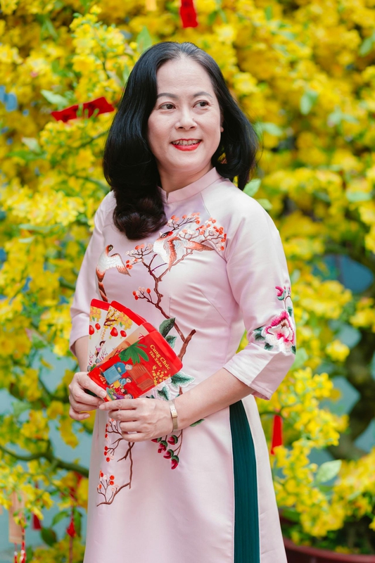 Cô giáo, áo dài, Thể Phạm 2