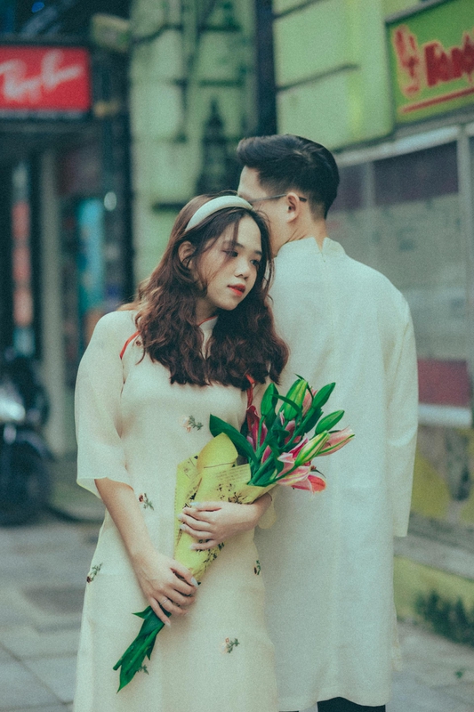 Cặp đôi, áo dài, Tết - Toàn Văn 8