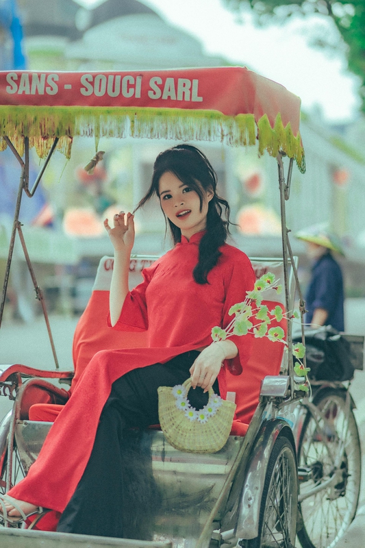Con gái, áo dài, Tết - Toàn Văn