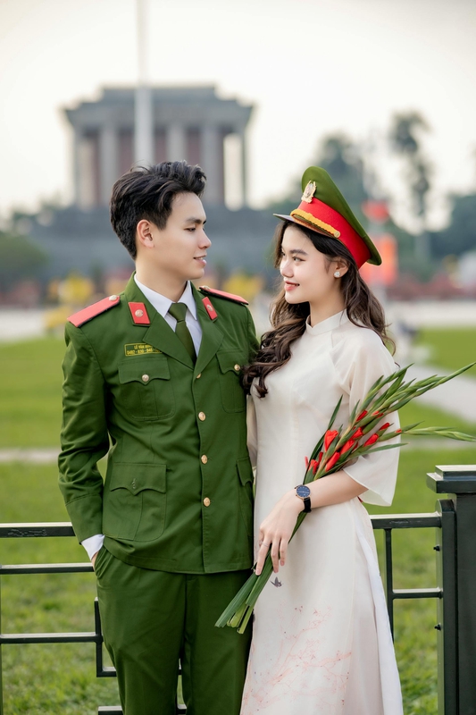 Cặp đôi, quân nhân, áo dài - Toàn Văn 5