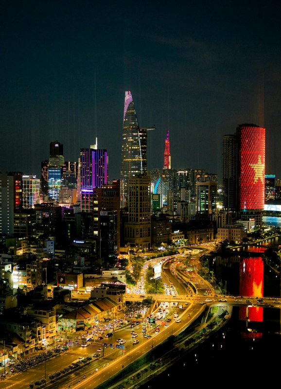 Tòa nhà, thành phố Hồ Chí Minh - Vicky Marpalli
