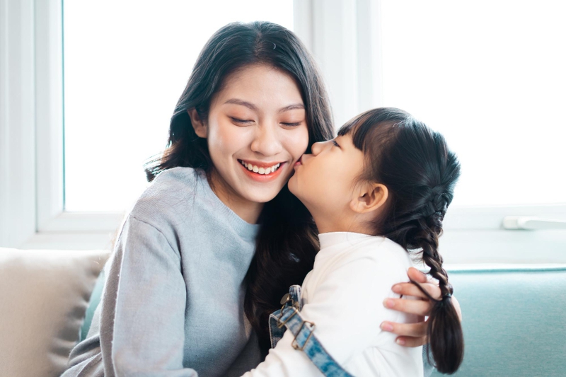 Mẹ và bé, vui vẻ 50