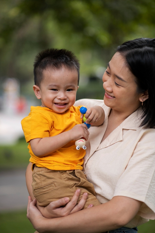 Mẹ và bé, vui vẻ 6