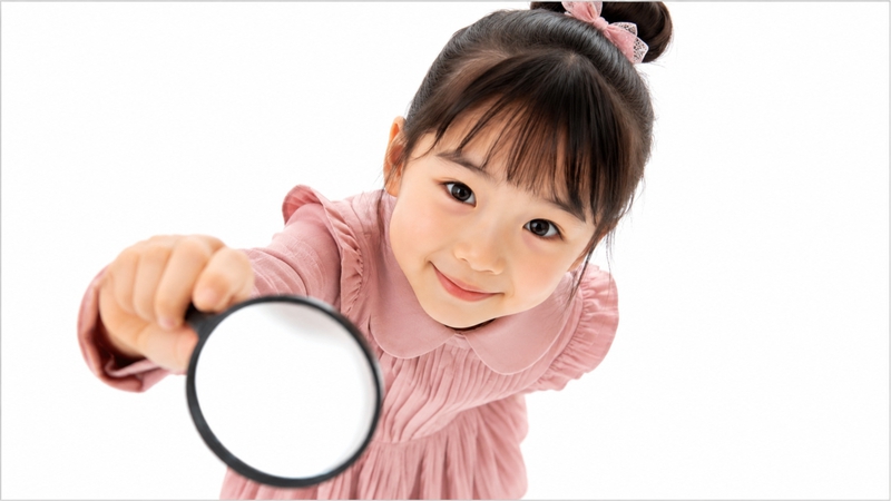 Cô bé, tìm kiếm 4