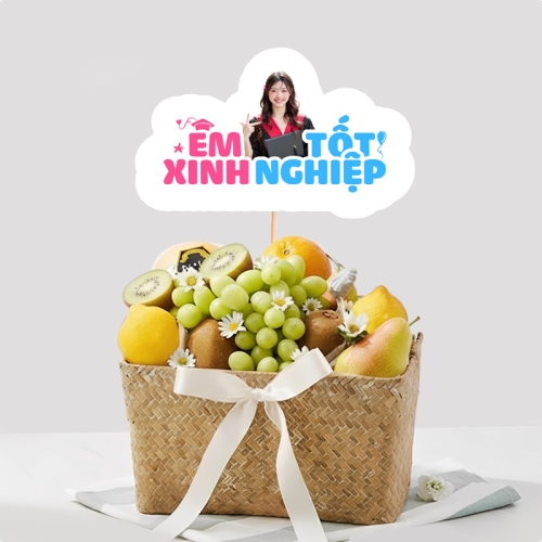Em xinh tốt nghiệp