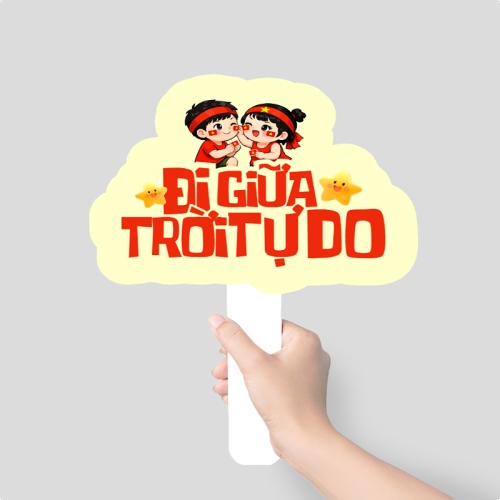 Đi giữa trời tự do