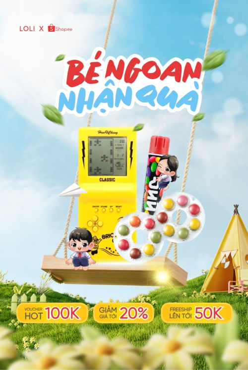 Bé ngoan nhận quà