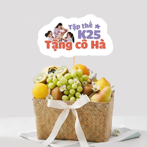 Tập thể K25 tặng cô Hà