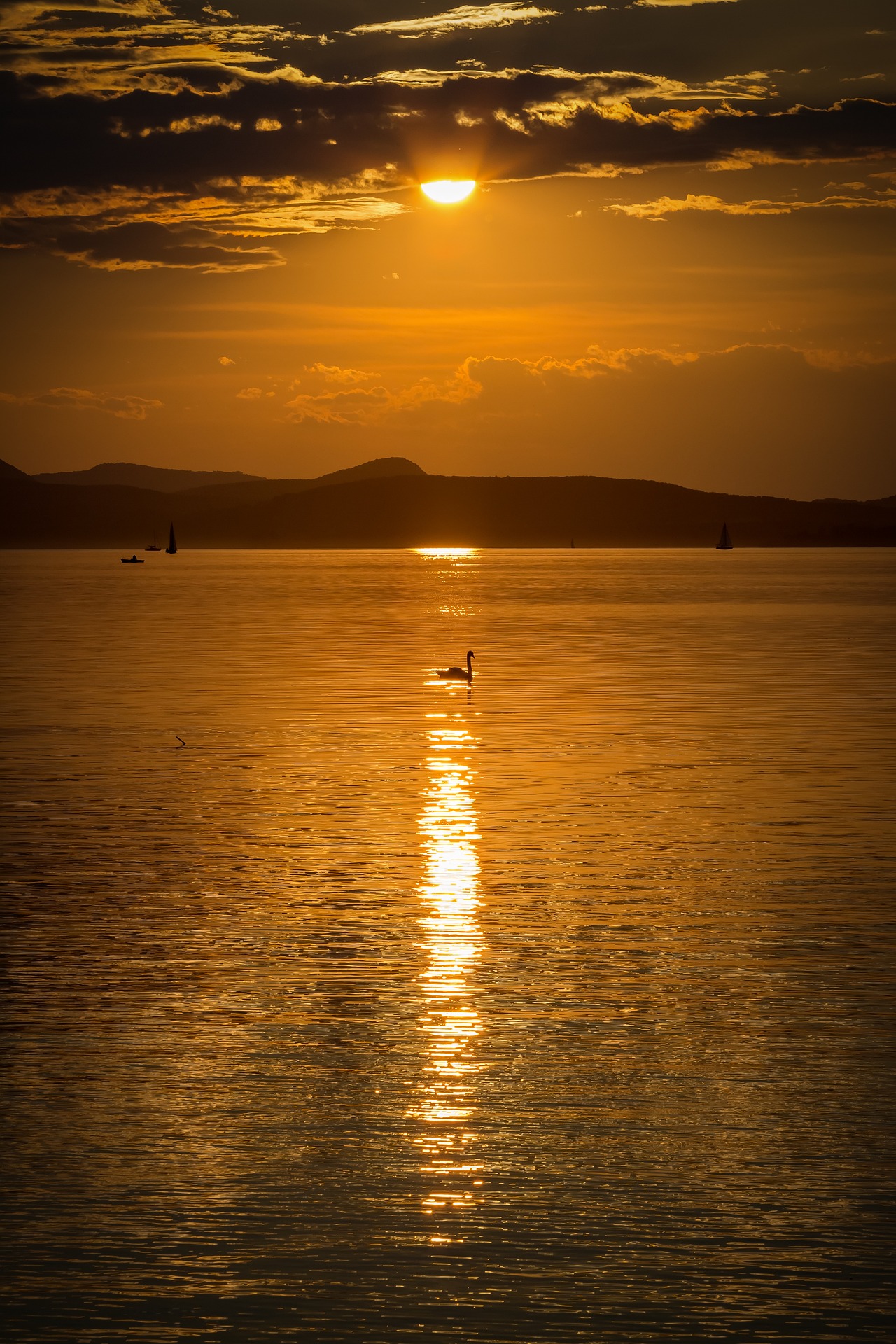 Hoàng hôn, bầu trời, sky, sunset, sông, hồ - Bergadder