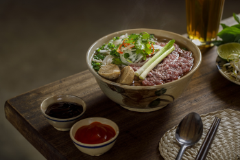 Món ăn Việt Nam, ẩm thực Việt Nam, phở bò, phở, bò, phở tái - Trang Pham (2)