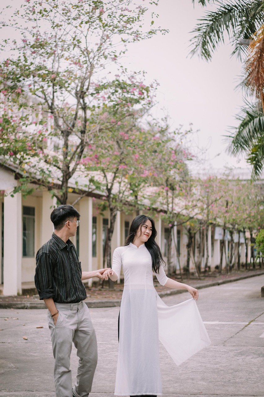 Cặp đôi, couple, con trai, con gái, học sinh, student - PeterpenPhoto 1
