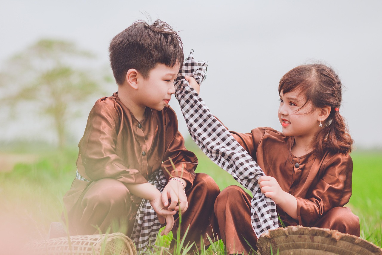 Cặp đôi, couple, trẻ em, em bé, anh em, gia đình, dễ thương - Toan_Le 10
