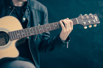 n, instrument, guitar, ghi ta - Firmbee