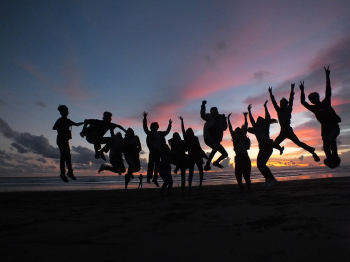 Hình nền, background, team, tập thể, hội nhóm, bạn bè, đồng nghiệp, team building, du lịch, travel 5