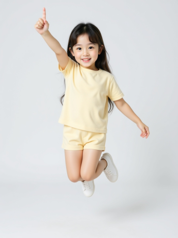 Con gái, girl, em bé, trẻ em, baby, thiếu nhi, quảng cáo, nhảy, jump 11