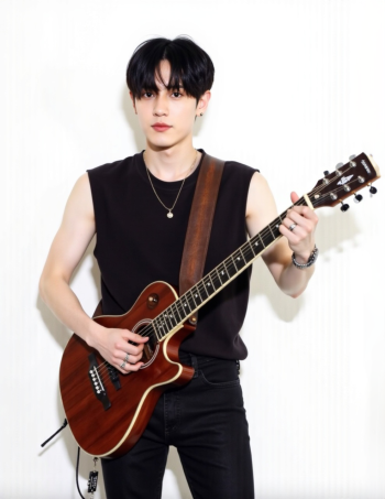 Con trai, nam, boy, nhạc sĩ, đàn, guitar, người mẫu, model 1