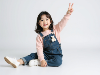 Em bé, trẻ em, con gái, girl, kids, chụp ảnh, vui vẻ 203