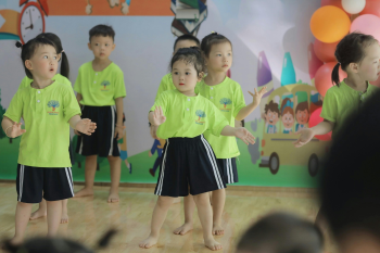 Em bé, trẻ em, con gái, girl, kids, chụp ảnh, vui vẻ- Mochi mochi 66
