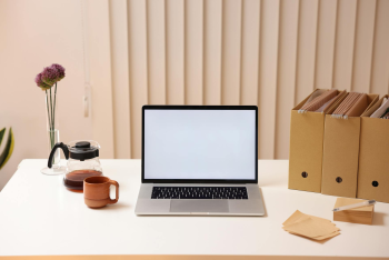 Văn phòng, office, bàn làm việc, bàn, desk, tài liệu, folder, laptop, máy tính - Cup of Couple 4