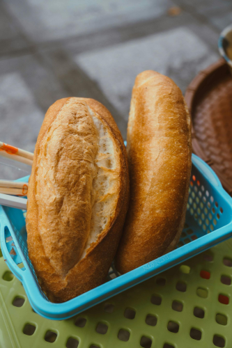 Bánh mì, bánh mì không, bread, món ăn Việt Nam, Việt Nam, ẩm thực, food - Khanh Nguyen