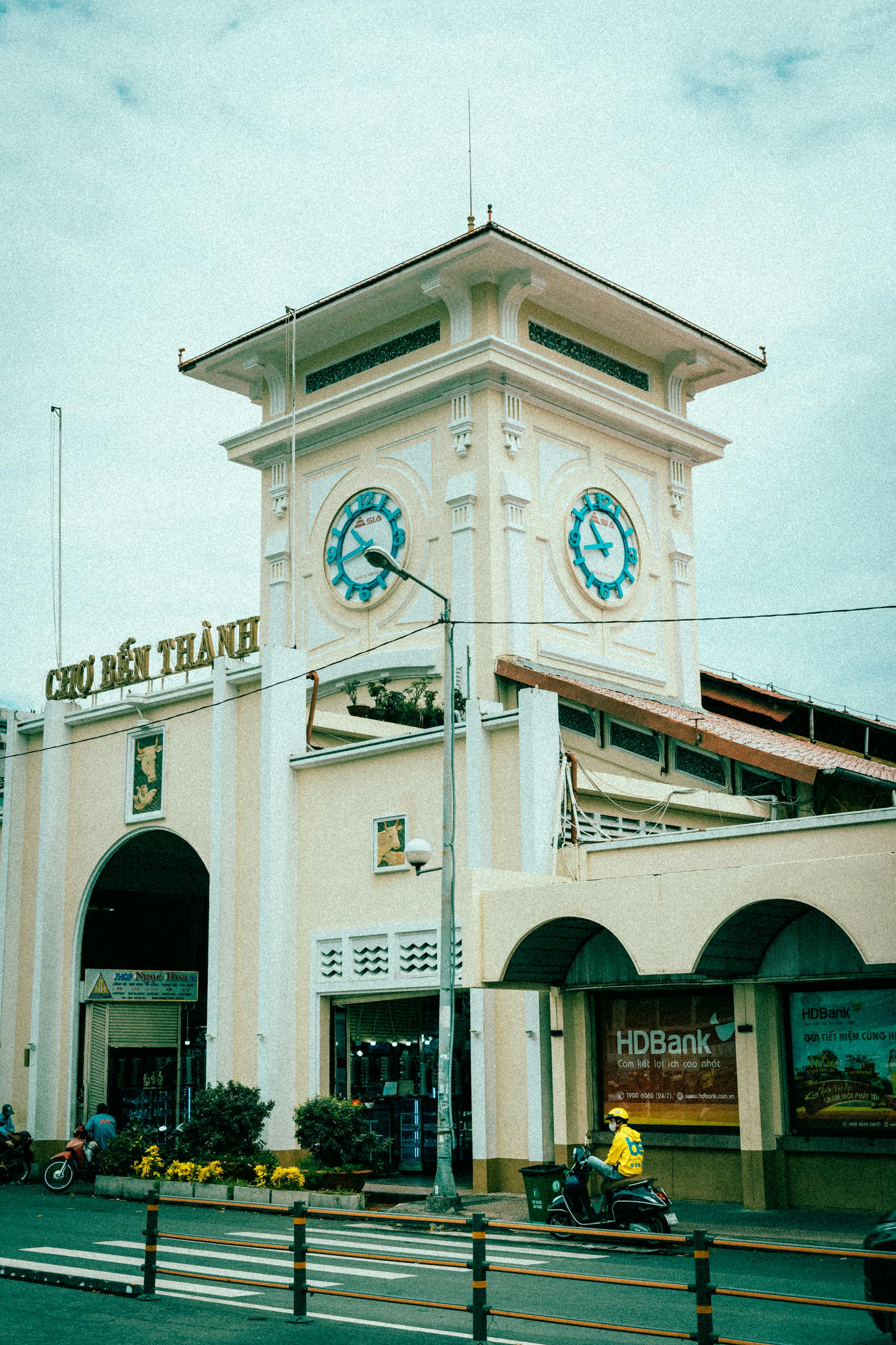 Chợ Bến Thành, Bến Thành market, Ho Chi Minh city, thành phố Hồ Chí Minh, bầu trời, sky, wallpaper, background - Phan Cuong