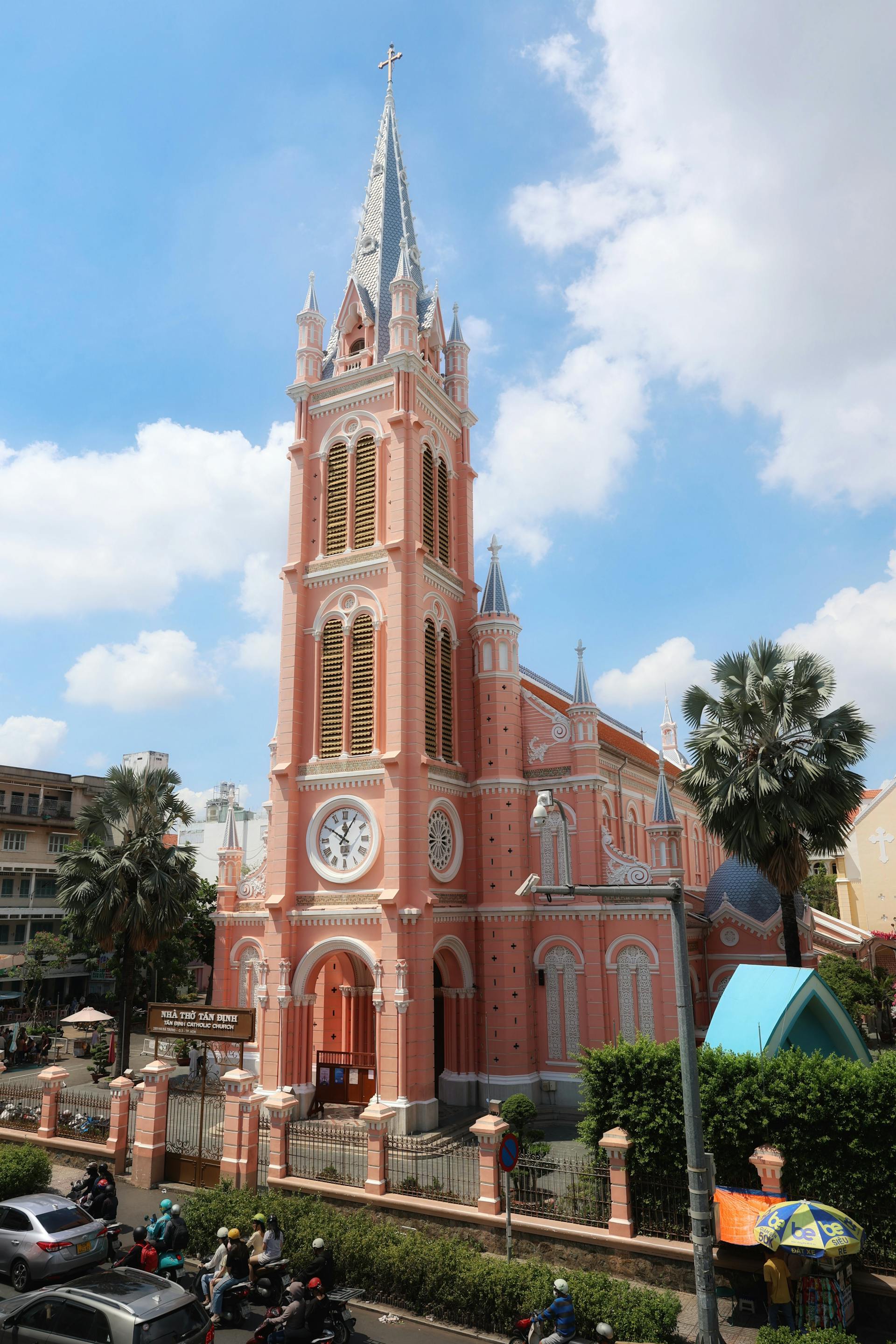 Nhà thờ Tân Định, Tan Dinh church, Hồ Chí Minh, Ho Chi Minh city, du lịch Sài Gòn, Saigon tourism, công trình tôn giáo, religious building -  Pexels User Lund