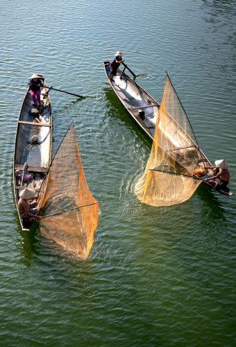 Thuyền, boat, sông, river, Việt Nam, Vietnam, nón lá, conical hat, người lái thuyền, boat operator - Quang Nguyen Vinh